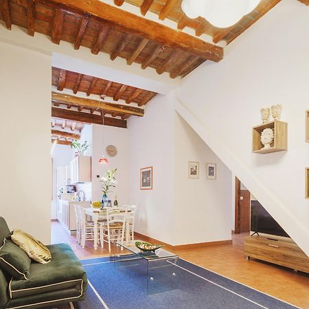 Michael'S Home - Cozy Apartment In The Heart Of 卢卡 外观 照片